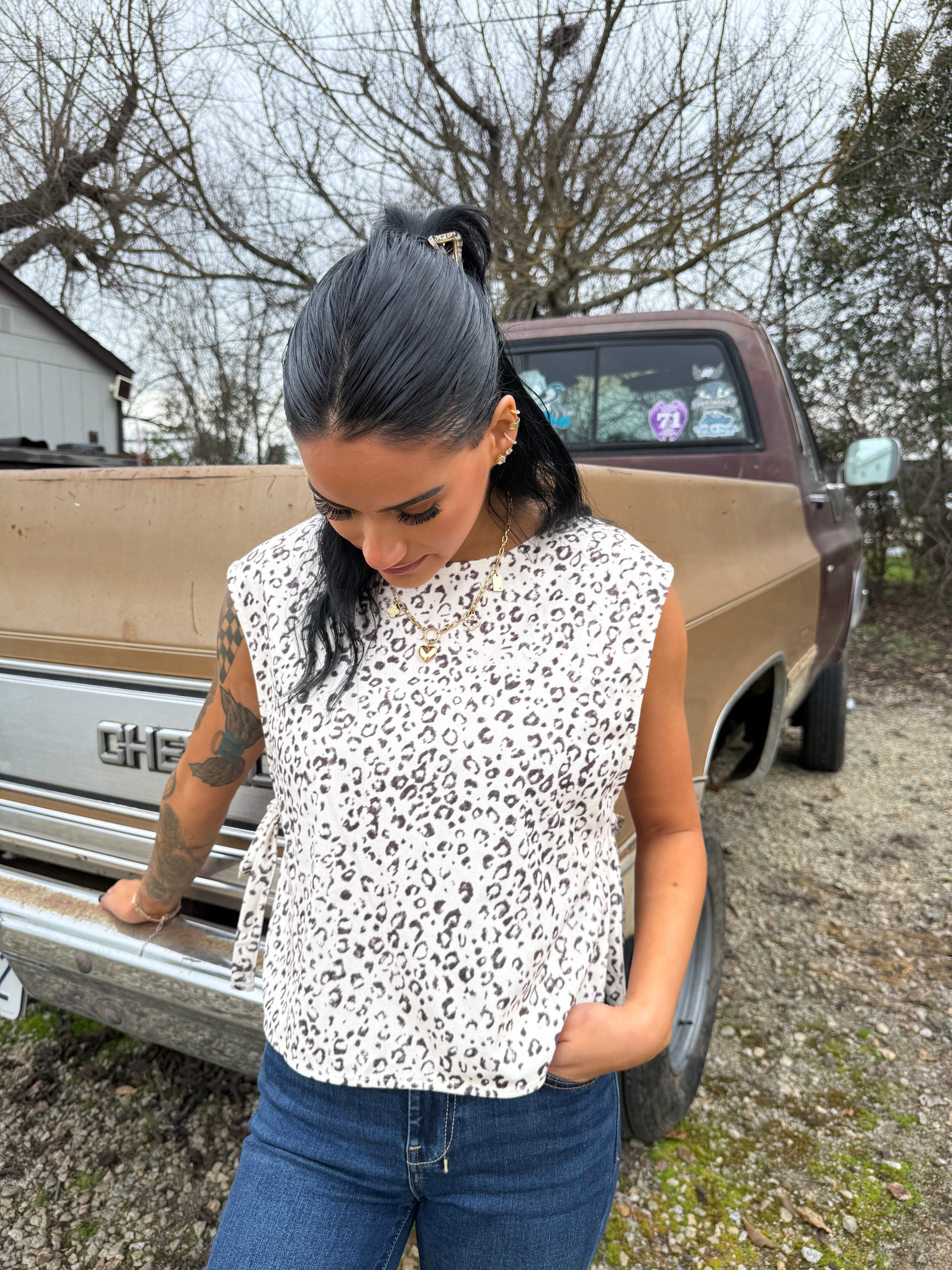 Western Leopard Print Knot Side Twill Vest