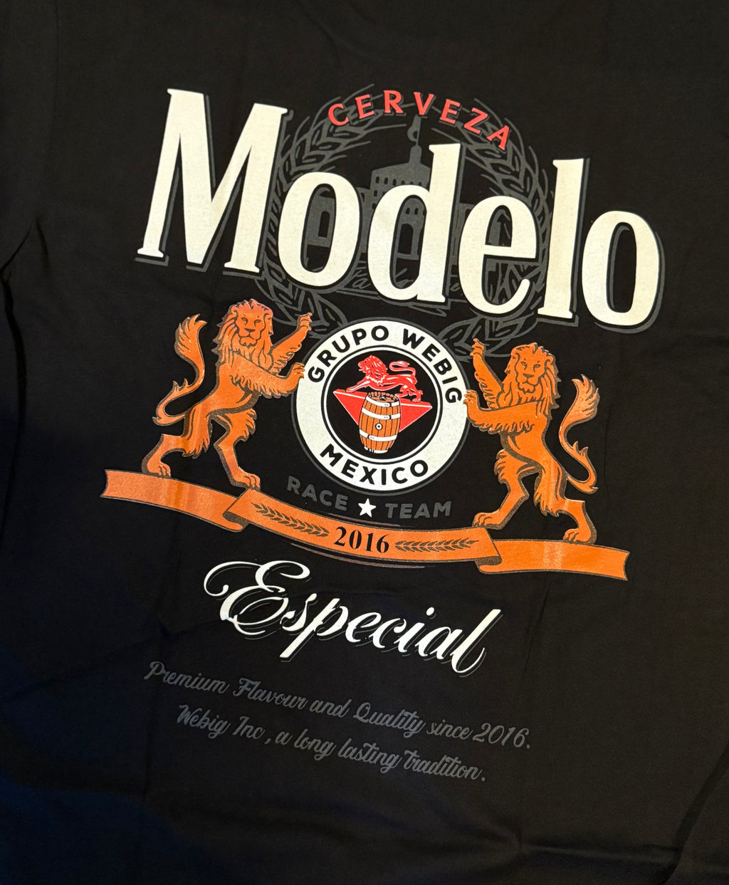 WeBig Modelo Especial Tee