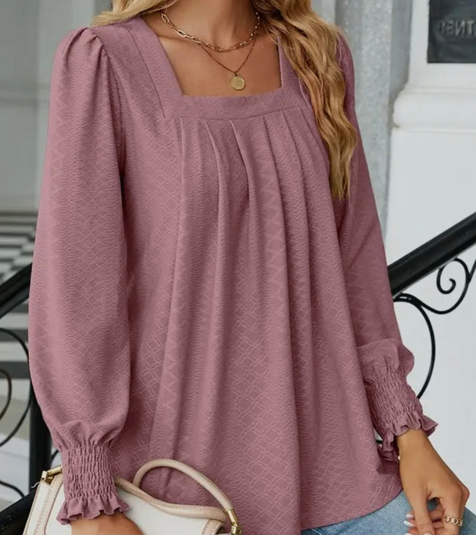 Women’s Sqaure Neck
Shirred Cuff Long Sleeve Blouse Blush Pink