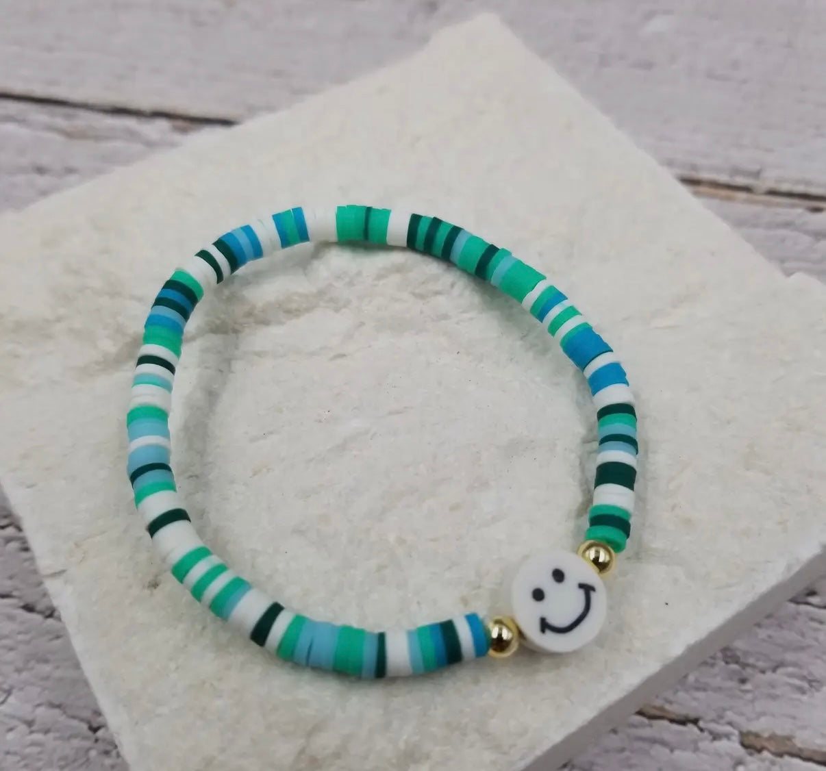 Smiling Face Rainbow
Heishi Bracelet